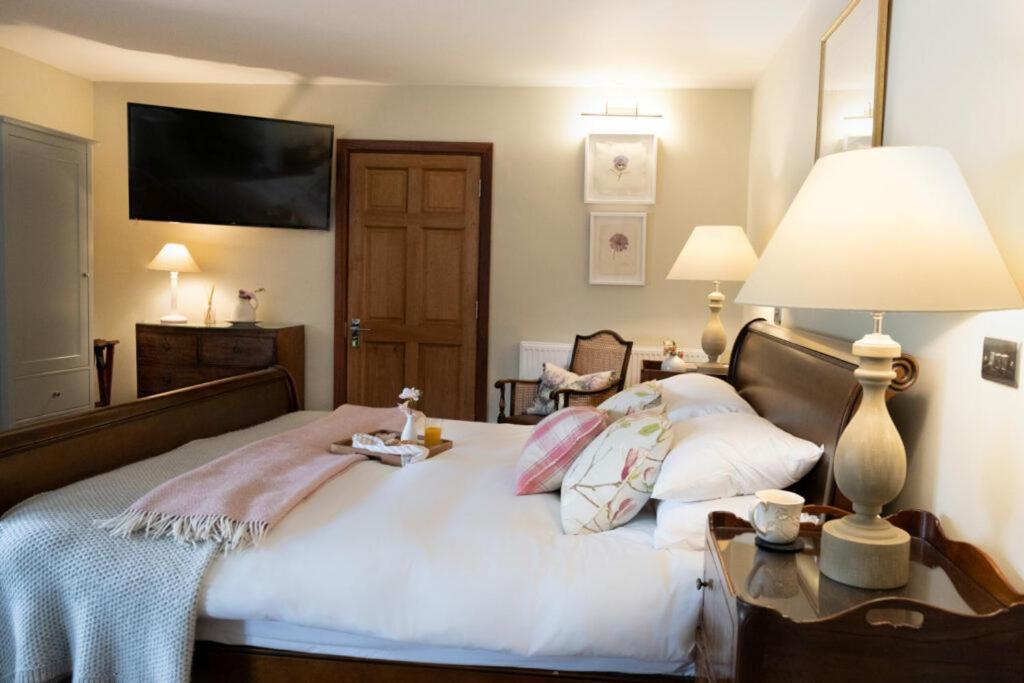 The Apple Rooms - Houghton Lodge 斯托克布里奇 外观 照片
